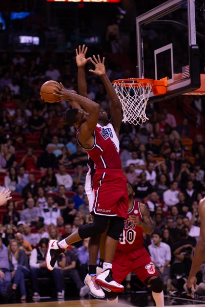 Canon EOS 60D - Canon EF 85mm f/1.8 USM - 85.0 mm - 1/1250 - 2.0 - 800