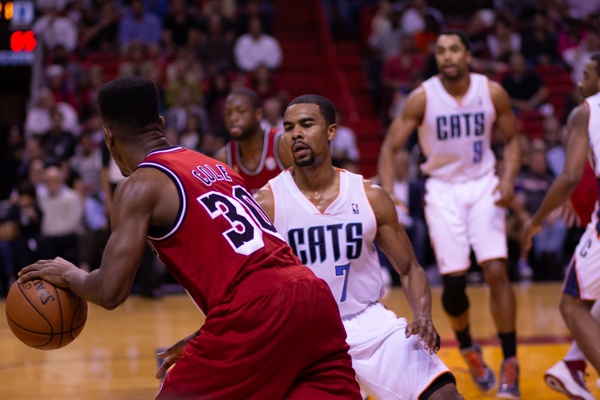 Canon EOS 60D - Canon EF 85mm f/1.8 USM - 85.0 mm - 1/1250 - 2.0 - 800