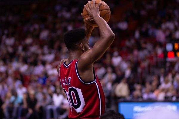 Canon EOS 60D - Canon EF 85mm f/1.8 USM - 85.0 mm - 1/1250 - 1.8 - 800