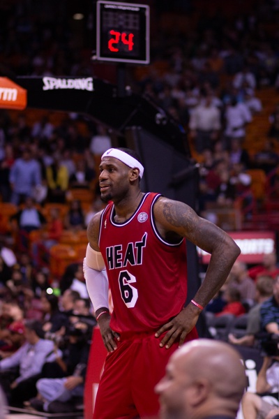 Canon EOS 60D - Canon EF 85mm f/1.8 USM - 85.0 mm - 1/1250 - 2.0 - 800