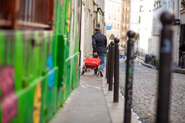 Canon EOS 5D Mark II - Canon EF 85mm f/1.8 USM - 85.0 mm - 1/200 - 2.2 - 100