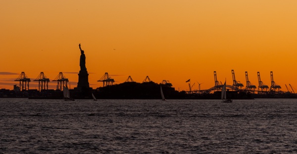 X-S10 - Canon EF 70-200mm f/4 L IS USM - 127.0 mm - 1/400 - 9.0 - 400